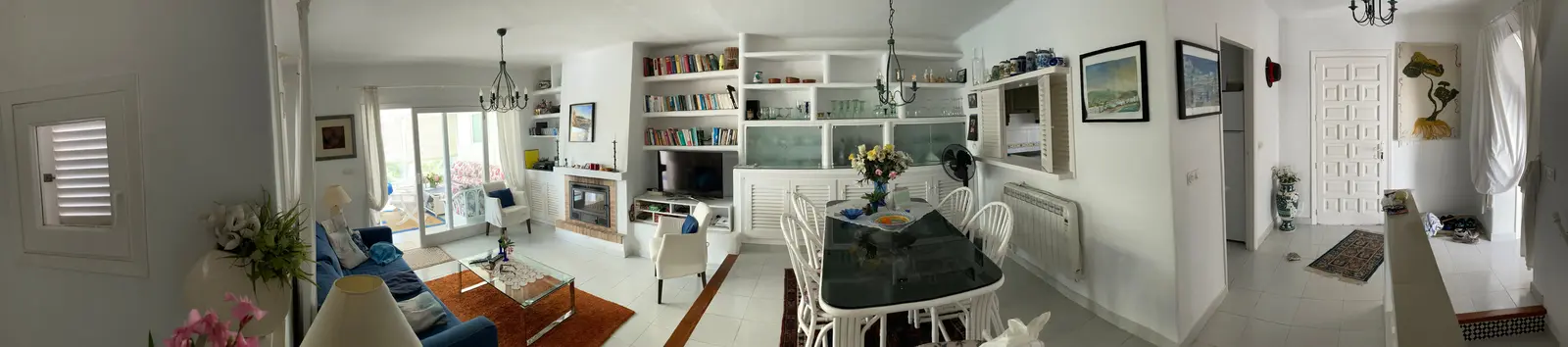 Upper-floor living and dining area with open fireplace - Bougainvillea 15