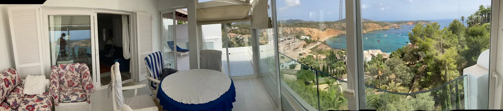 Glazed wintergarden with panoramic garden views - Bougainvillea 15